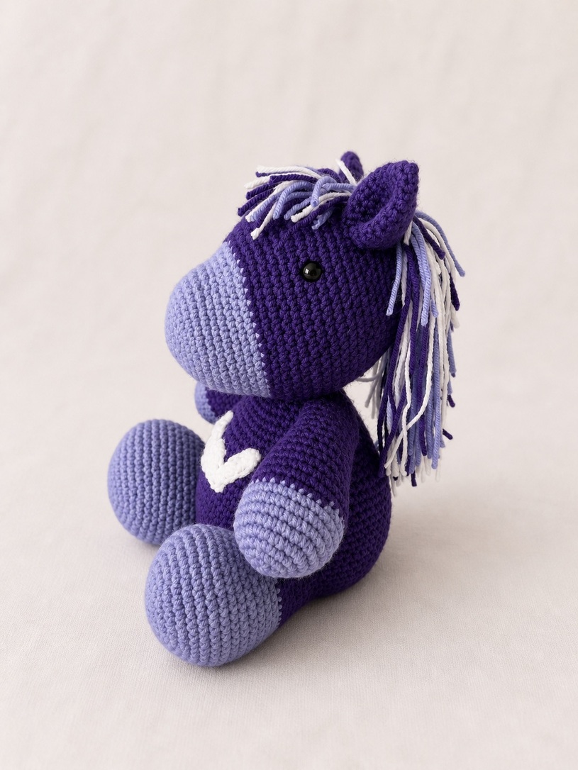 Horse left side