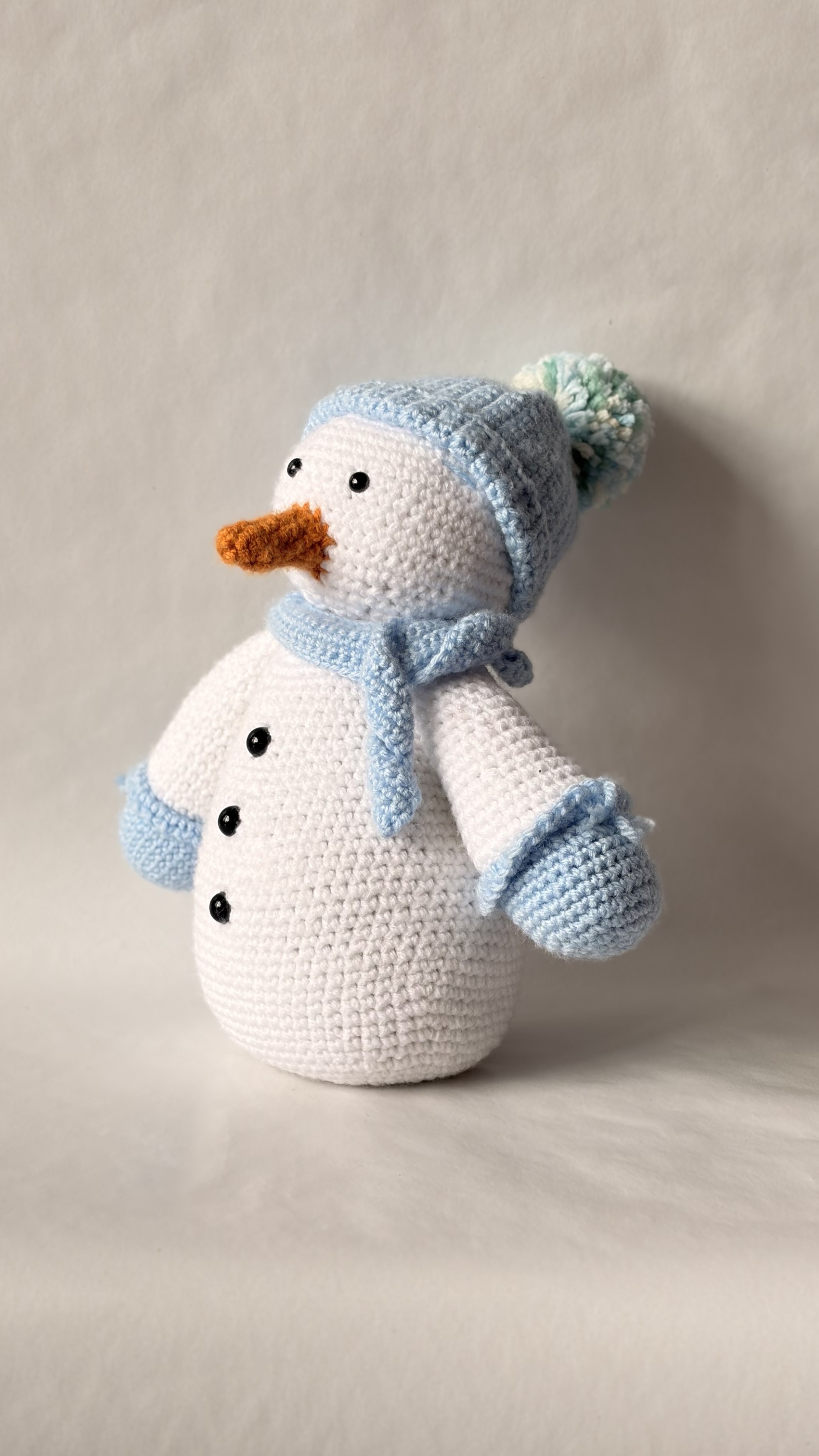 Snowman left side